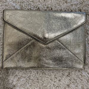 Marc Jacob’s gold Envelope Clutch in euc